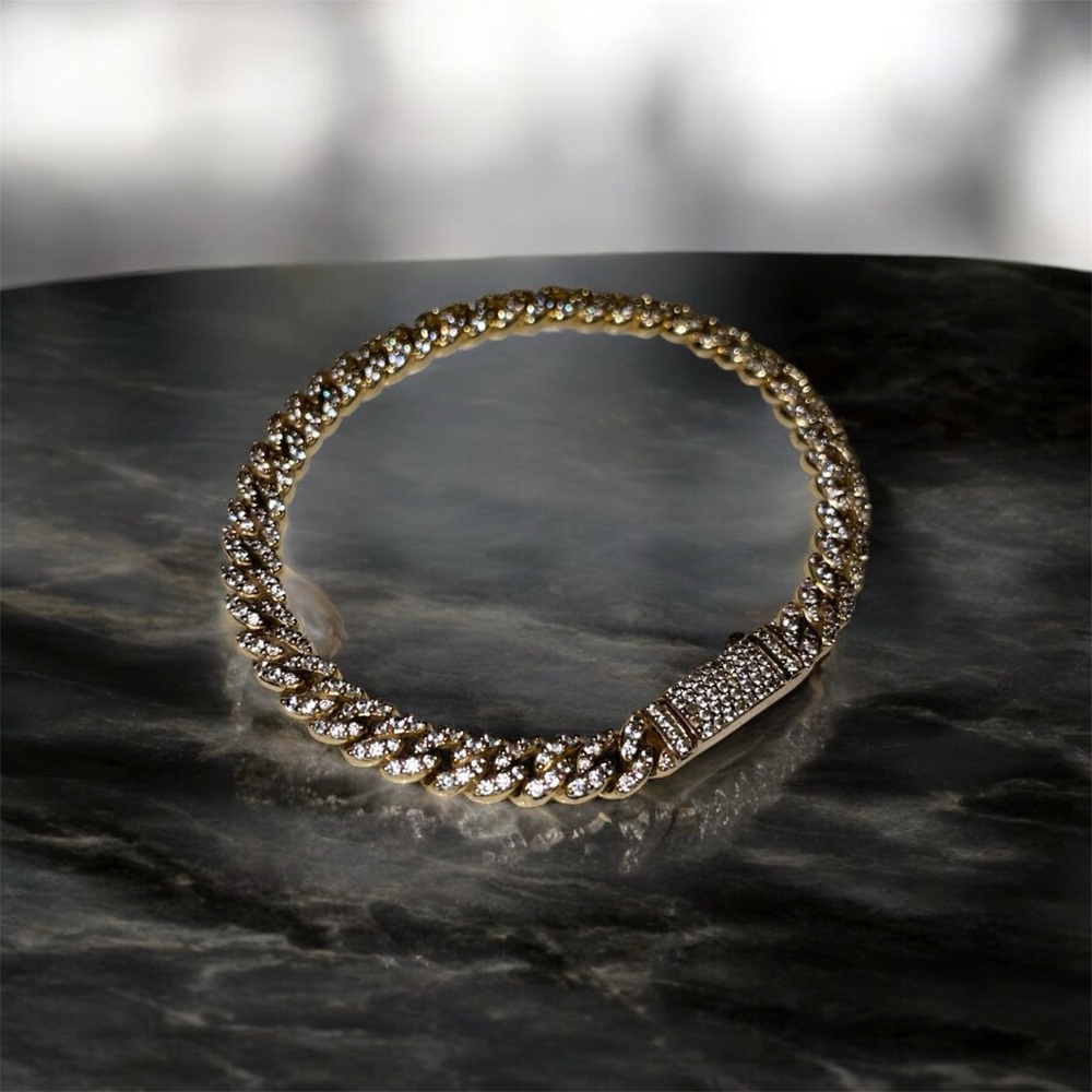 Luxurious Gold and Silver Women's Bracelet